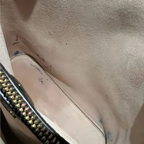 Kate Spade New York Black Leather Crossbody/Bucket Bag – Adjustable Strap - Picture 10 of 11